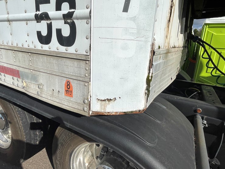 1996-utility-53'-image-59