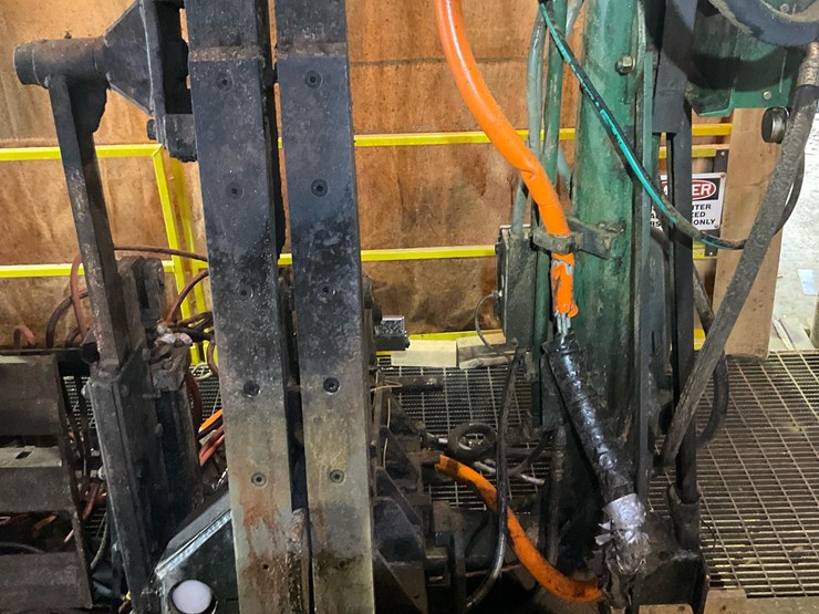 #100-•-cleereman-carriage-image-30