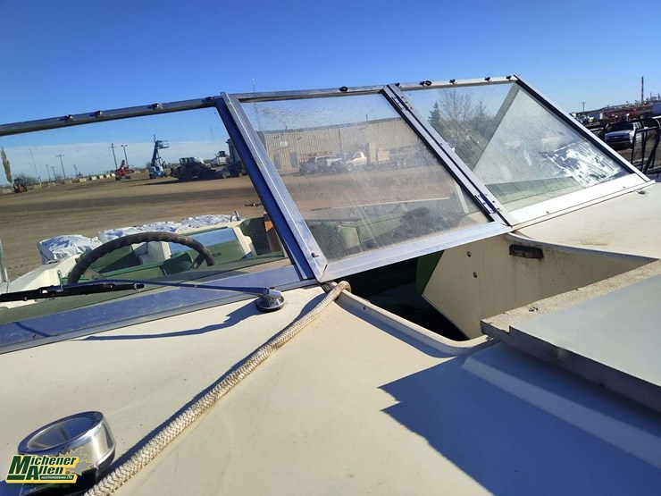 1977-glastron-crestlite-boat-calkins-image-31