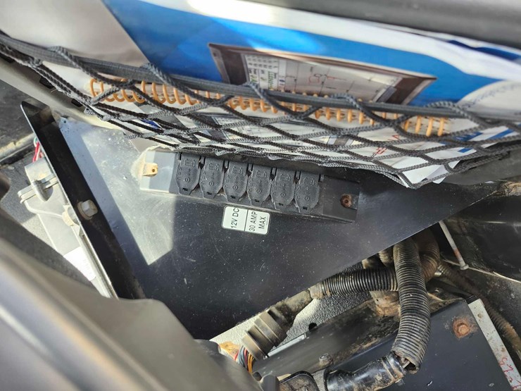 2013-agchem-9300-terragator-image-28