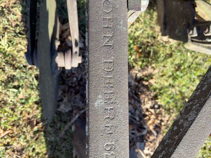 pull-type-2-bottom-plow,-with-steel-wheels-image-7