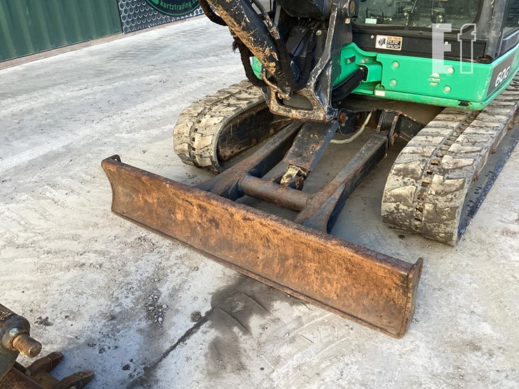 2017-deere-60g-image-11