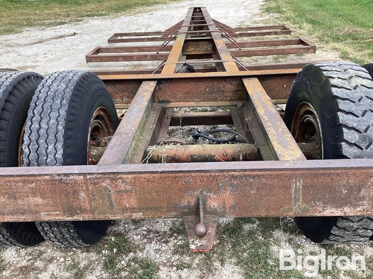 homemade-round-bale-hay-trailer-image-18