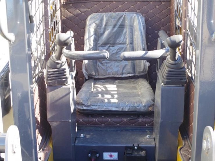 2025-cfg-industrial-skid-steer-loader-w/-cab,-rato-gasoline-engine,-30hp,-m/n-krw232,-unused-image-4