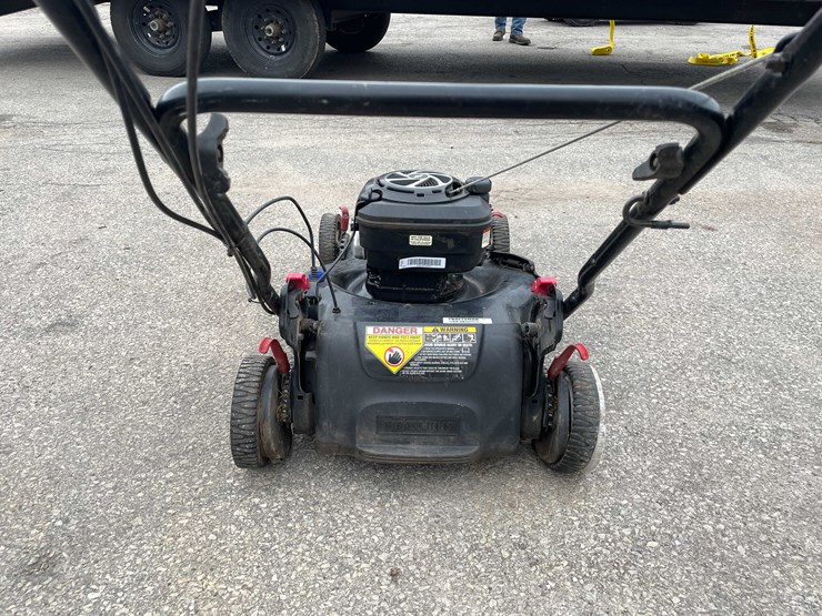 #14028-•-craftsman-22"-lawn-mower-(o3)-image-7