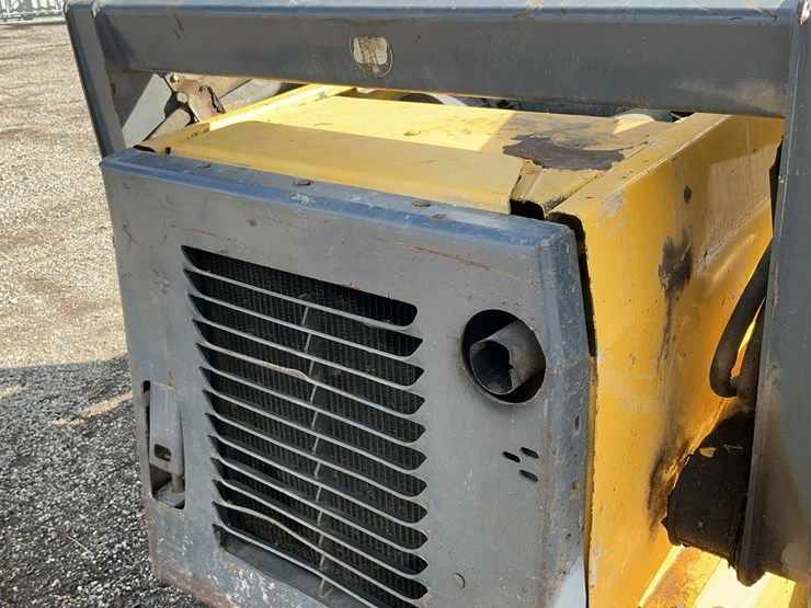 new-holland-ls190-image-29