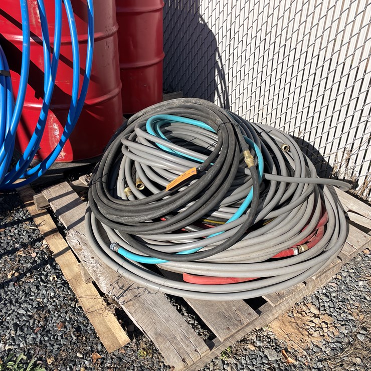 #5698 • Pallet Lot of Garden Hoses