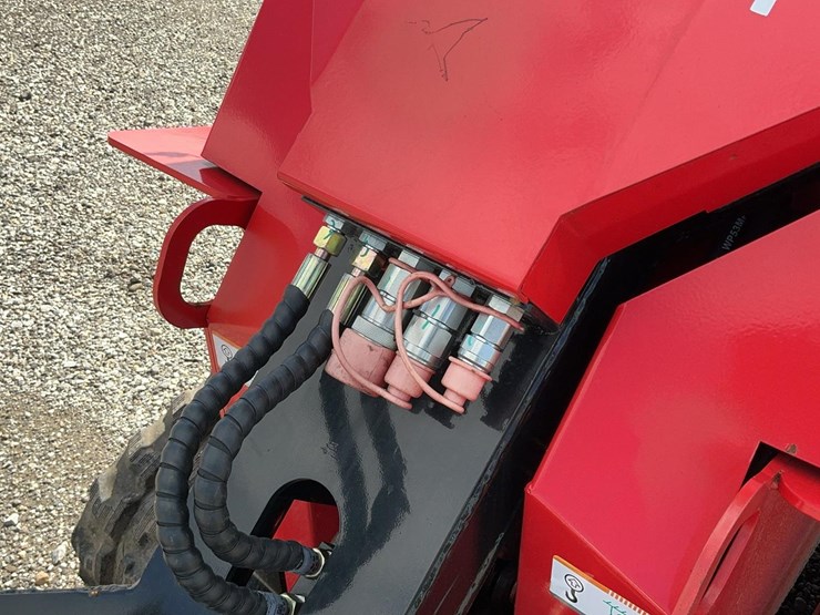 #1000-•-sda140t-mini-skid-steer-loader-with-bucket-&-fork-attachments-image-15