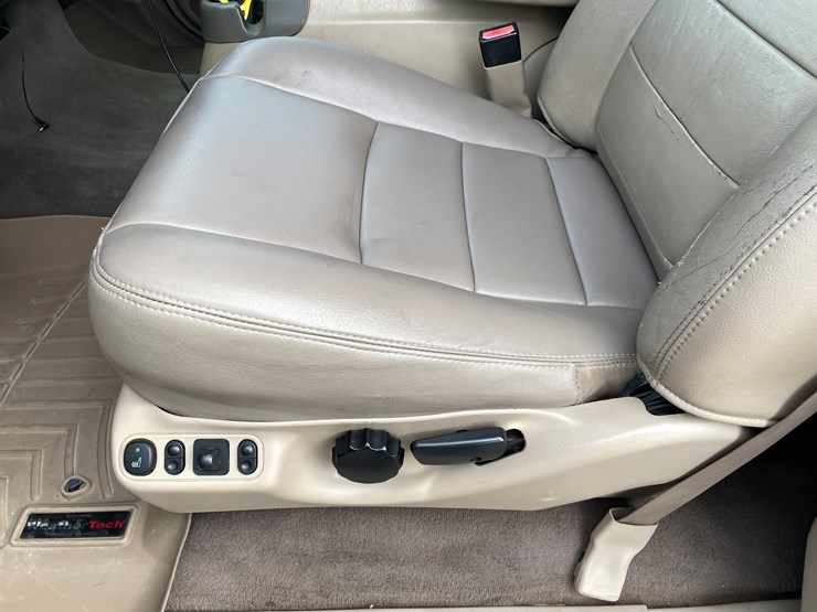 2003-ford-excursion-image-73