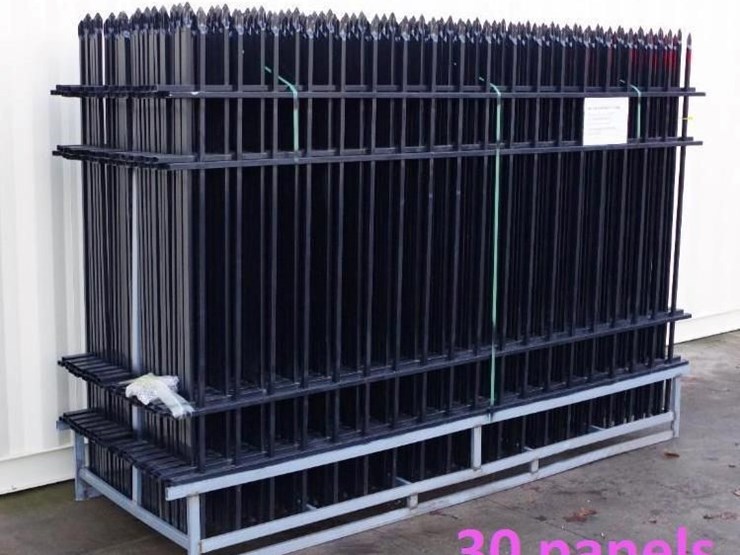 [30]-aboss-9.5'-x-6.25'-unleaded-powder-coated-wrought-iron-site-fence-panels-w/-(31)-posts-&-hard..-image-1