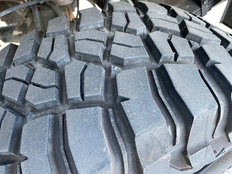 2004-ford-excursion-limited-image-34