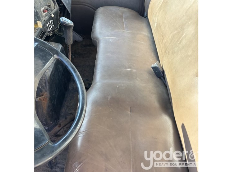 1999-international-4900-image-9