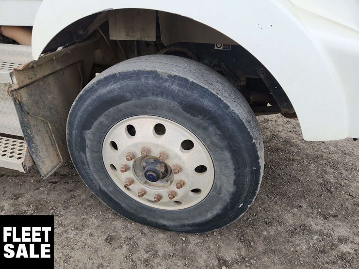 2008-kenworth-t800-image-16