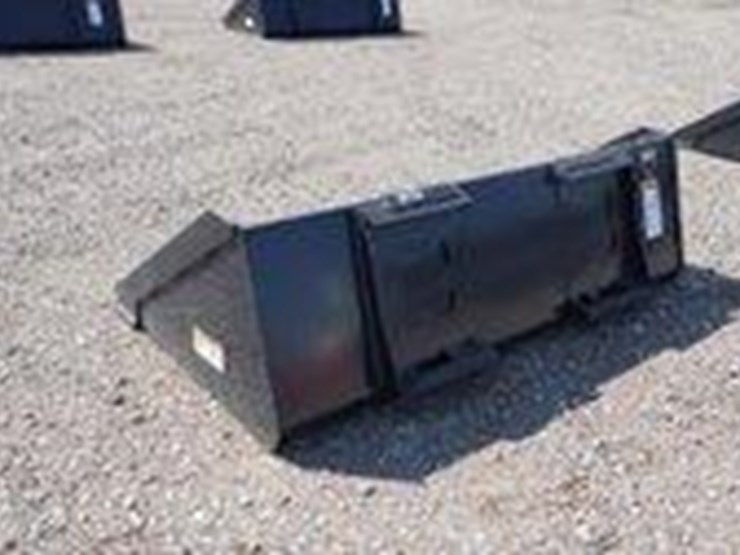#2517-•-unused-wolverine-skid-steer-duty-bucket-image-3