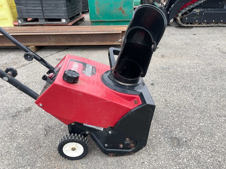 #14031-•-toro-ccr-snowblower-(o4)-image-14