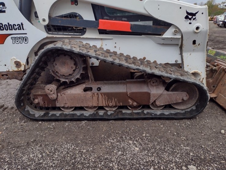 bobcat-t870-image-28