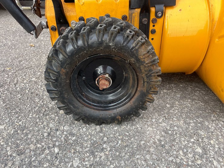 #14074-•-poulan-pro-24"-snowblower-(o11)-image-12