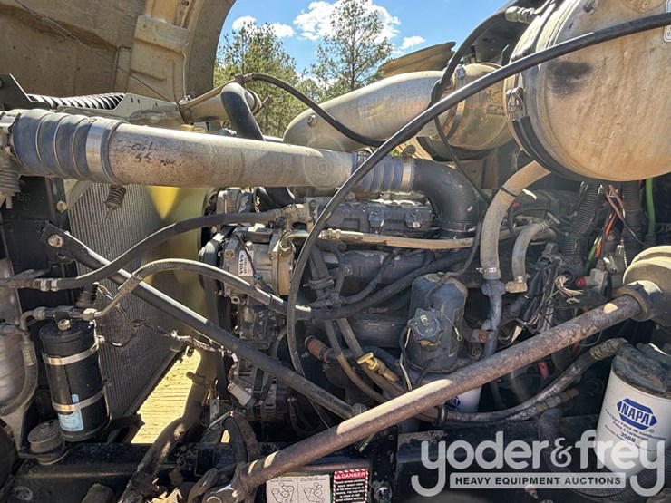 2007-mack-ct713-image-13