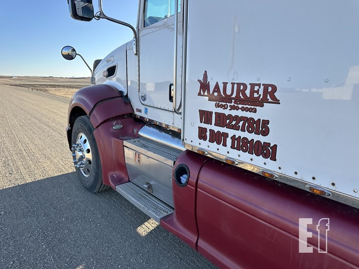 2014-peterbilt-386-image-18