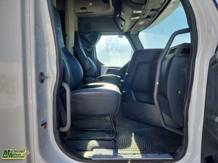 2024-western-star-57x-image-27