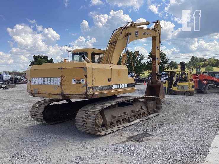 1998-deere-690e-lc-image-6