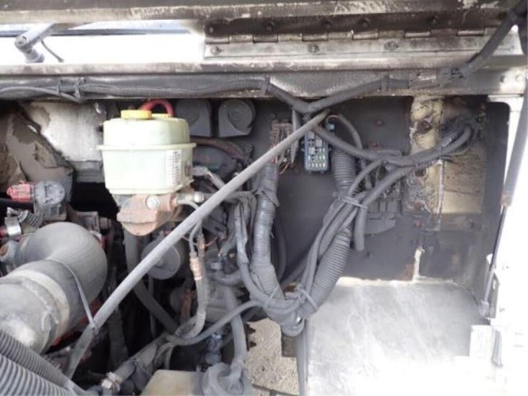 2008-freightliner-mt55-image-51