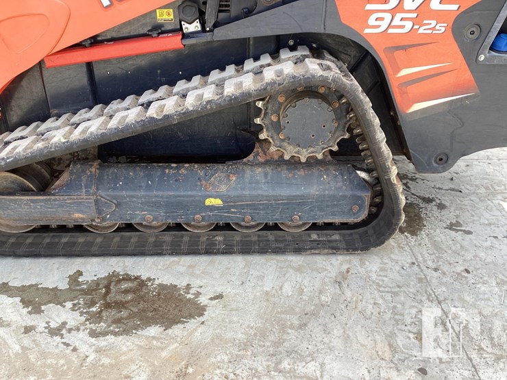 2017-kubota-svl95-2-image-11