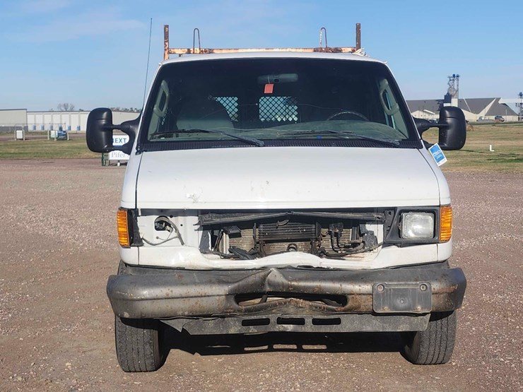 2007-ford-e350-image-8