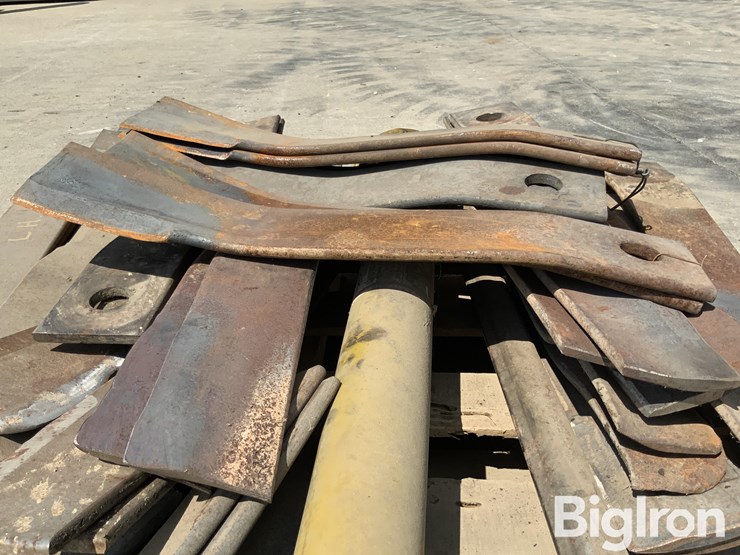 rhino-15'-rotary-mower-replacement-blades-image-14