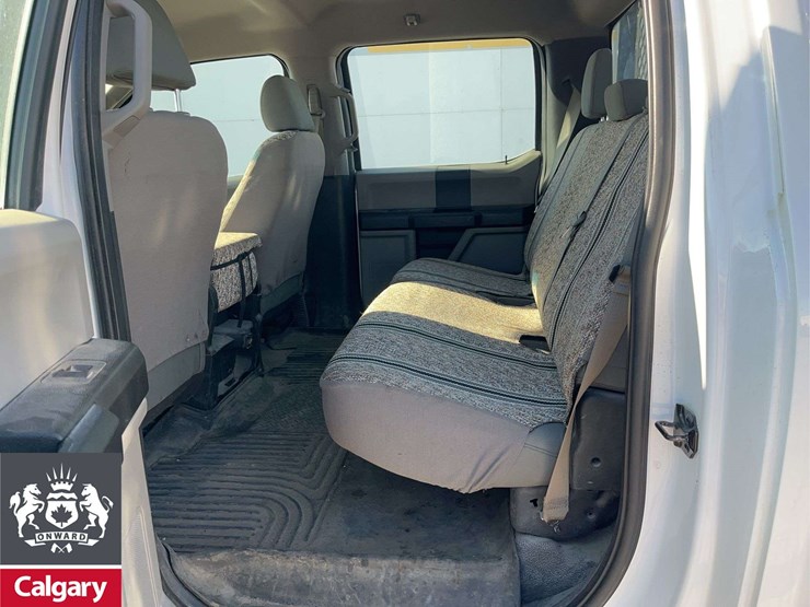 2017-ford-f550-image-15