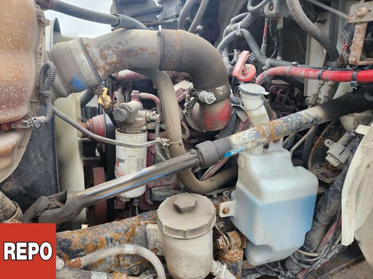 2016-international-durastar-4300-image-18