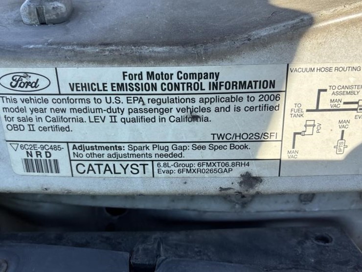 2006-ford-e350-image-10