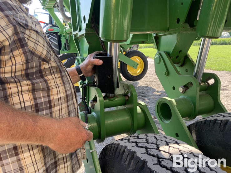 2014-john-deere-1790-image-19