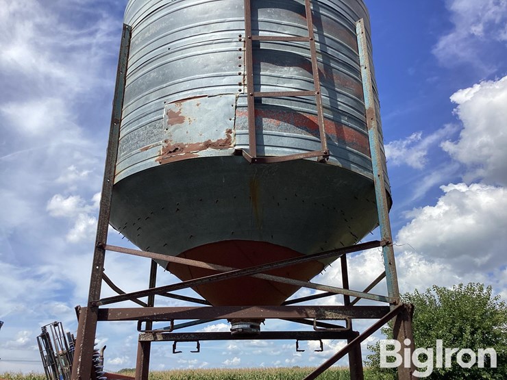 13'-tall-grain-storage-image-16