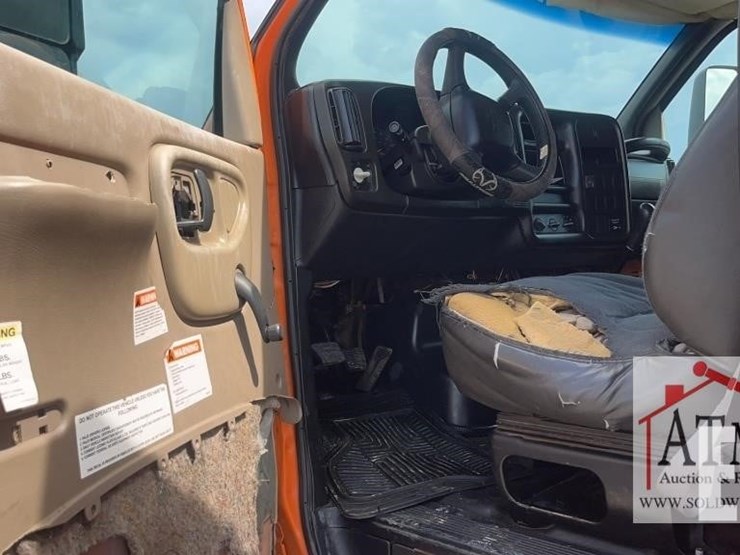 2007-gmc-topkick-c6500-image-9