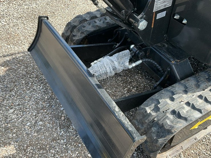 #1600-•-2025-agt-mh12rx-mini-excavator-image-14