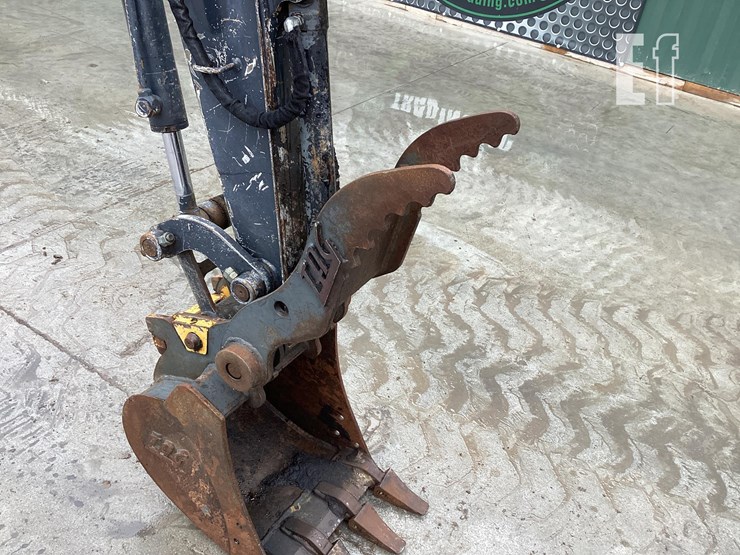 2015-deere-35g-image-10