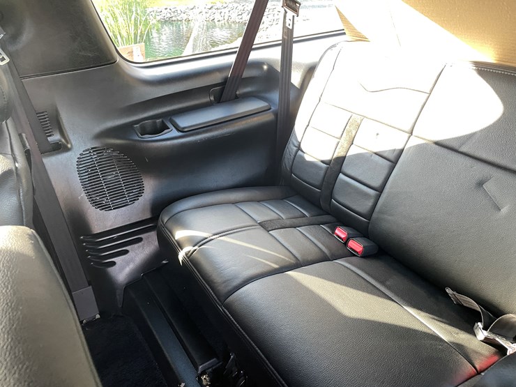 2004-ford-excursion-limited-image-62