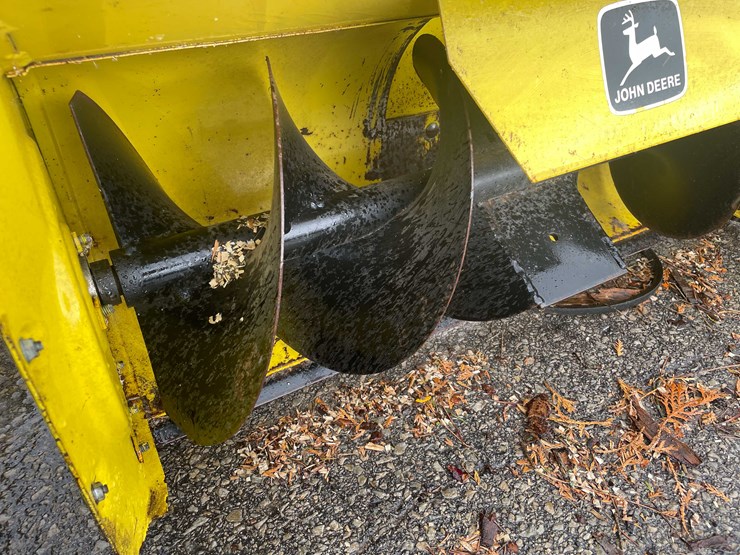 #14066-•-john-deere-snow-blower-(o4)-image-3