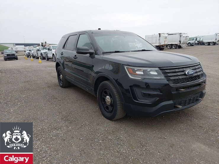 2017-ford-explorer-image-3