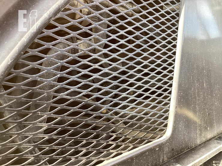 2013-jcb-fastrac-8310-image-15