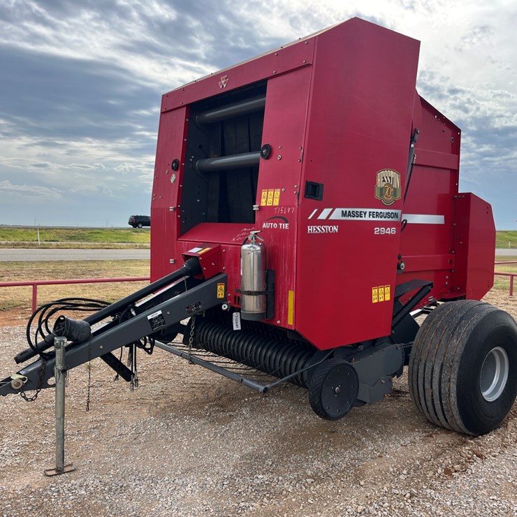 2017 MASSEY-FERGUSON 2946
