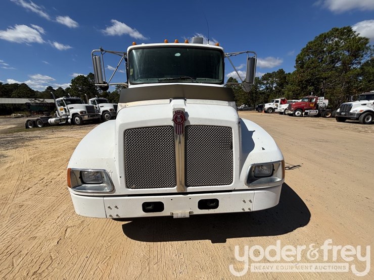 2007-kenworth-t270-image-8