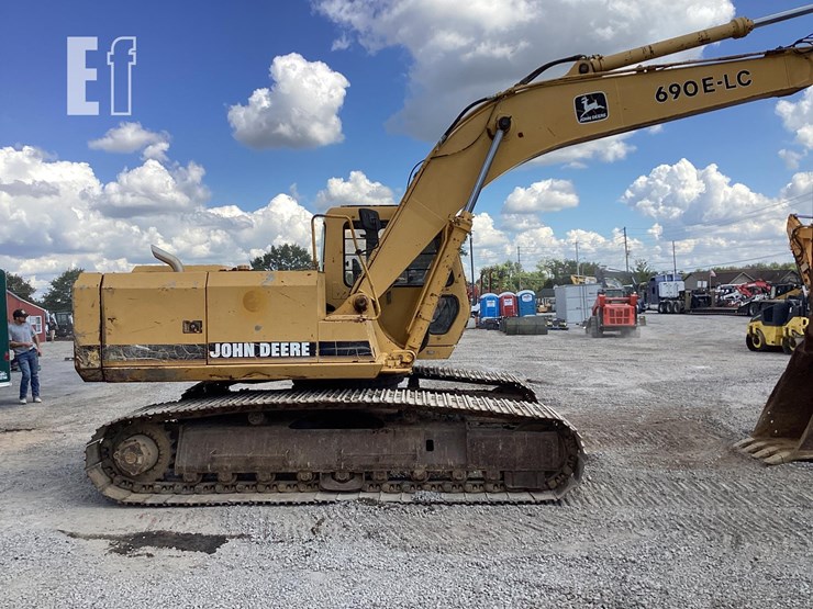 1998-deere-690e-lc-image-8