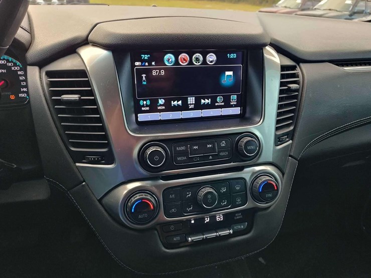 2019-chevrolet-tahoe-image-19