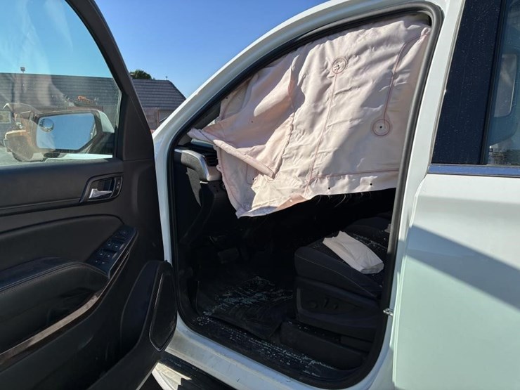 2018-chevrolet-tahoe-image-6