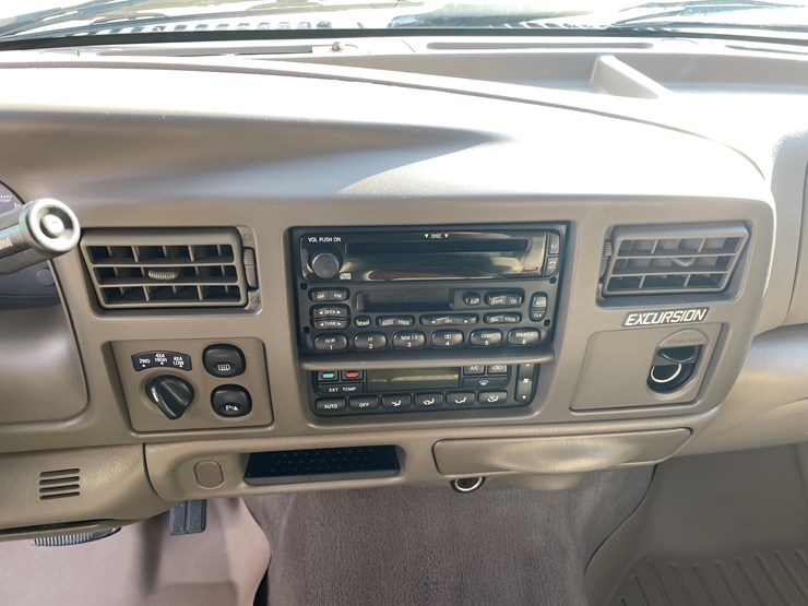 2002-ford-excursion-limited-image-81