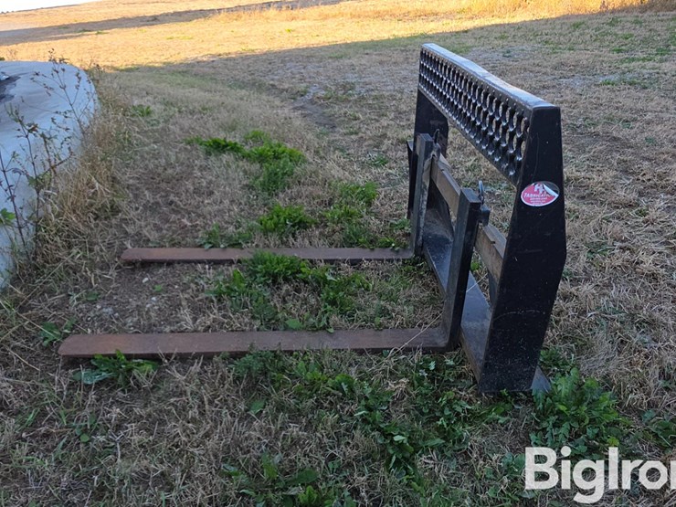 h-h-fabrication-pallet-fork-attachment-image-8