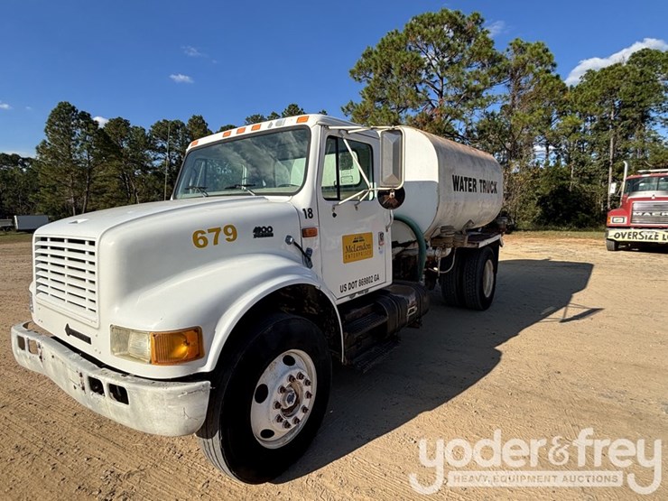 1999-international-4900-image-1