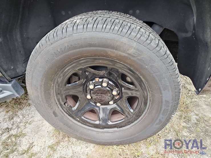 2018-chevrolet-tahoe-image-38